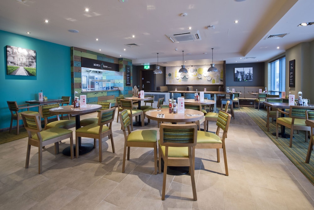 premier inn chipping norton