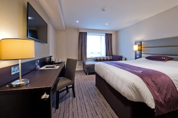 premier inn chipping norton