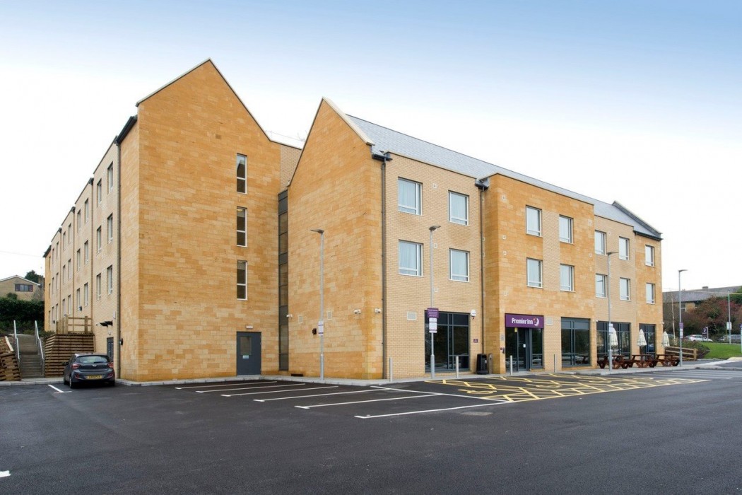 premier inn chipping norton