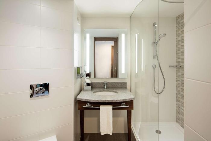 hampton by hilton belfast city centre