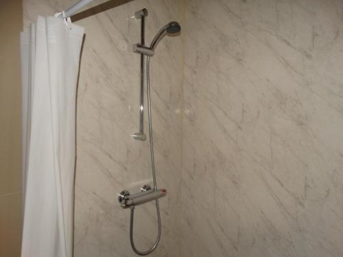 The Bull And Bush Hotel Kingston,Greater London>>East Molesey,2 star