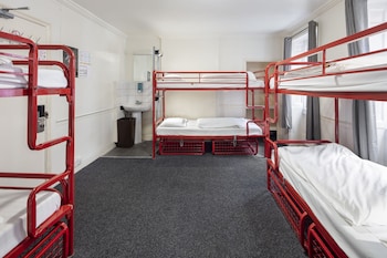 astor museum inn hostel