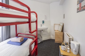 astor museum inn hostel