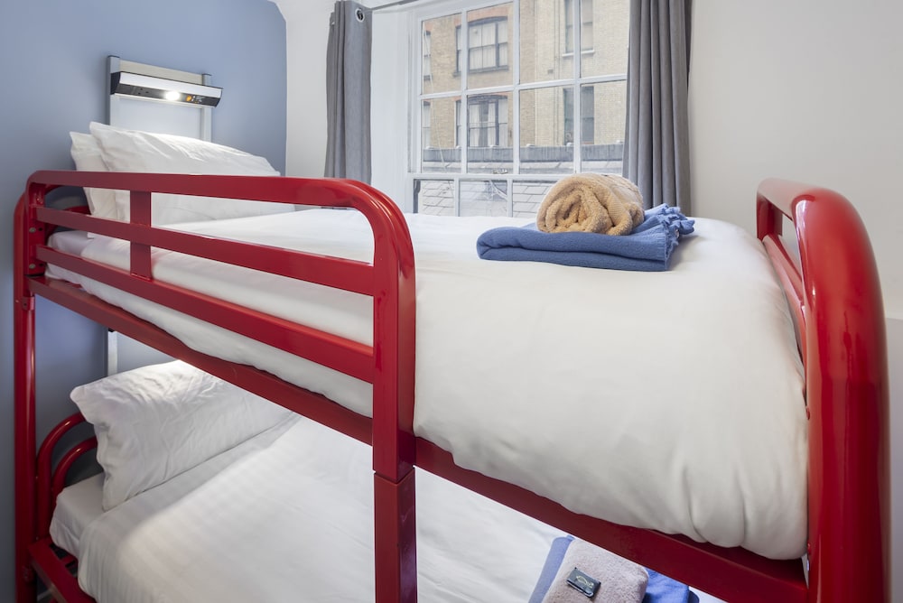 astor museum inn hostel