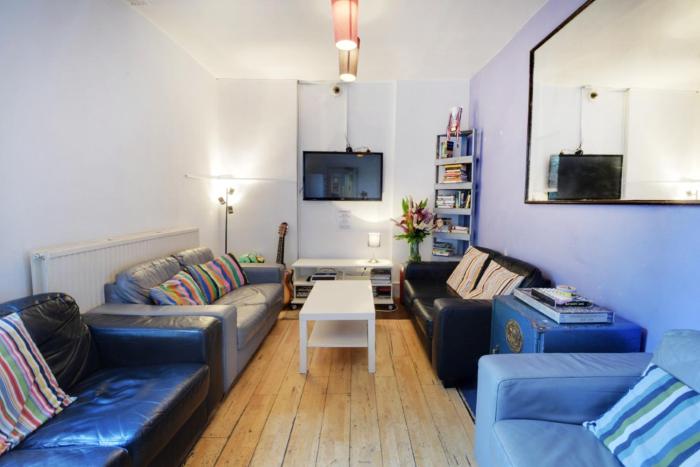 astor museum inn hostel