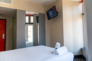 easyhotel birmingham