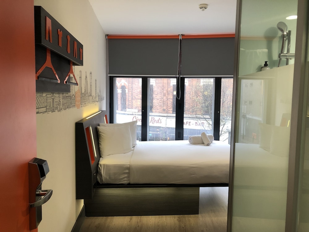 easyhotel birmingham