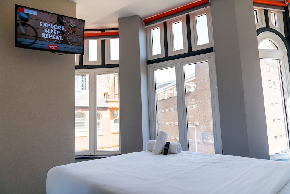 easyhotel birmingham