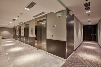 f1 hotel manila