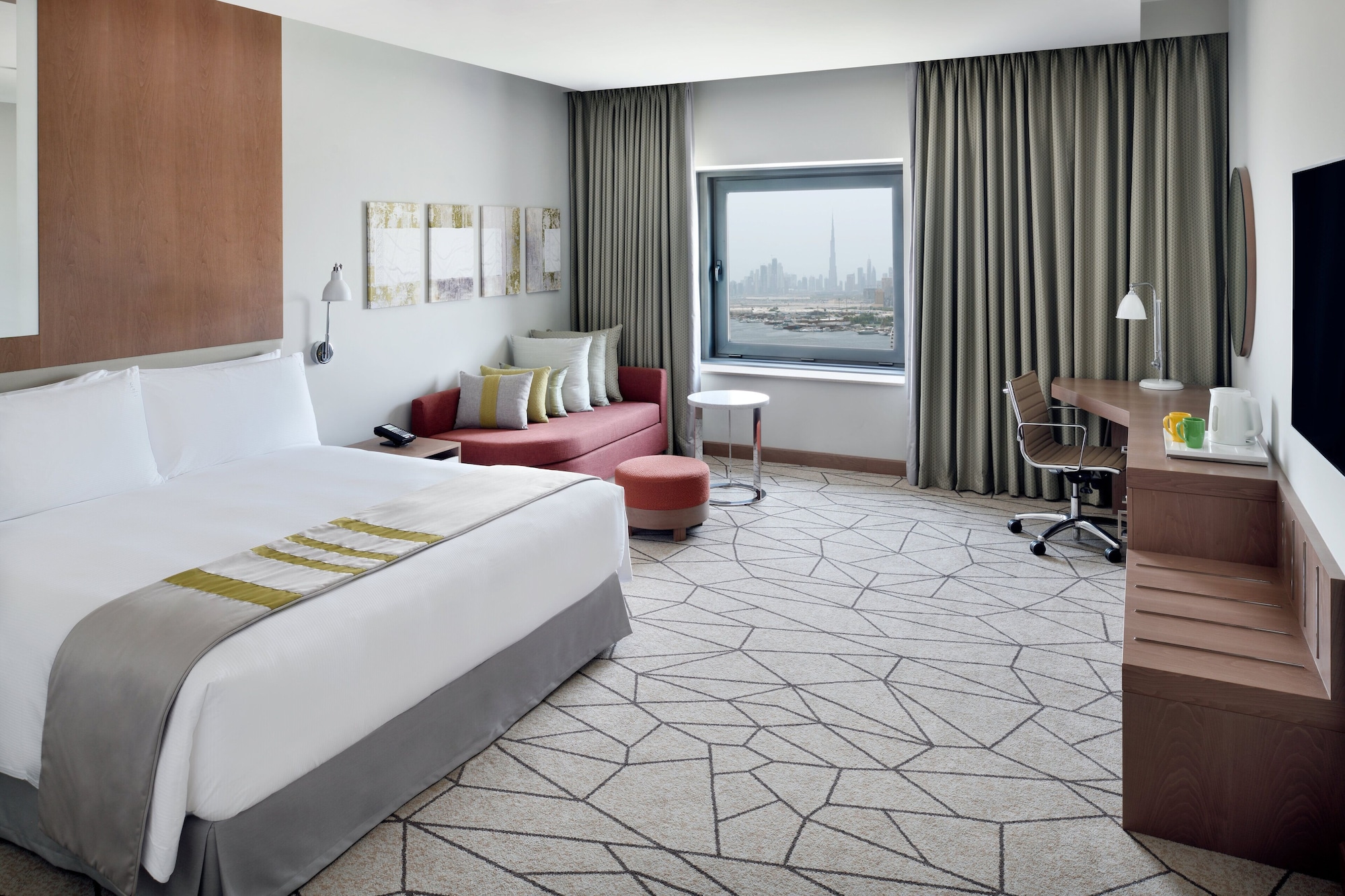 holiday inn and suites dubai festival city by ihg