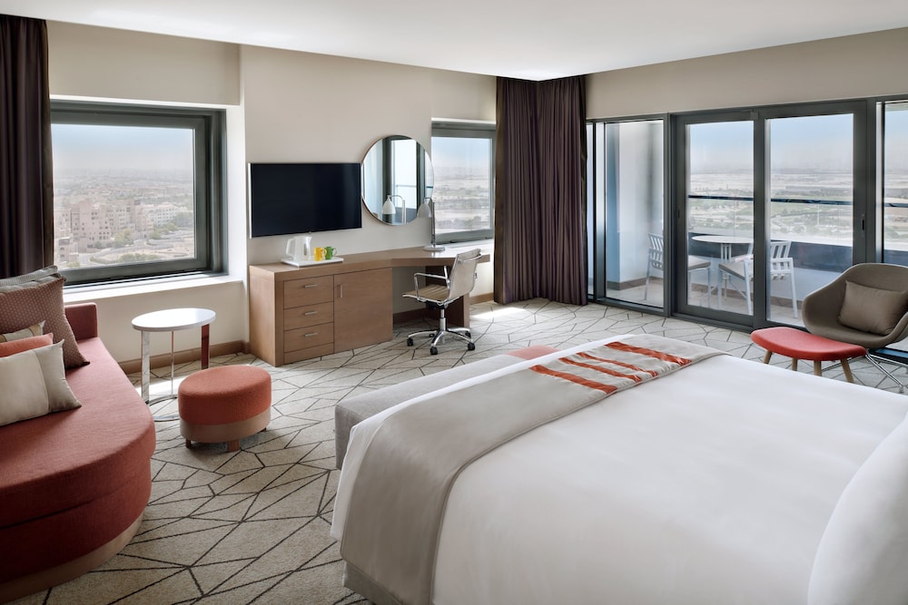 holiday inn and suites dubai festival city by ihg