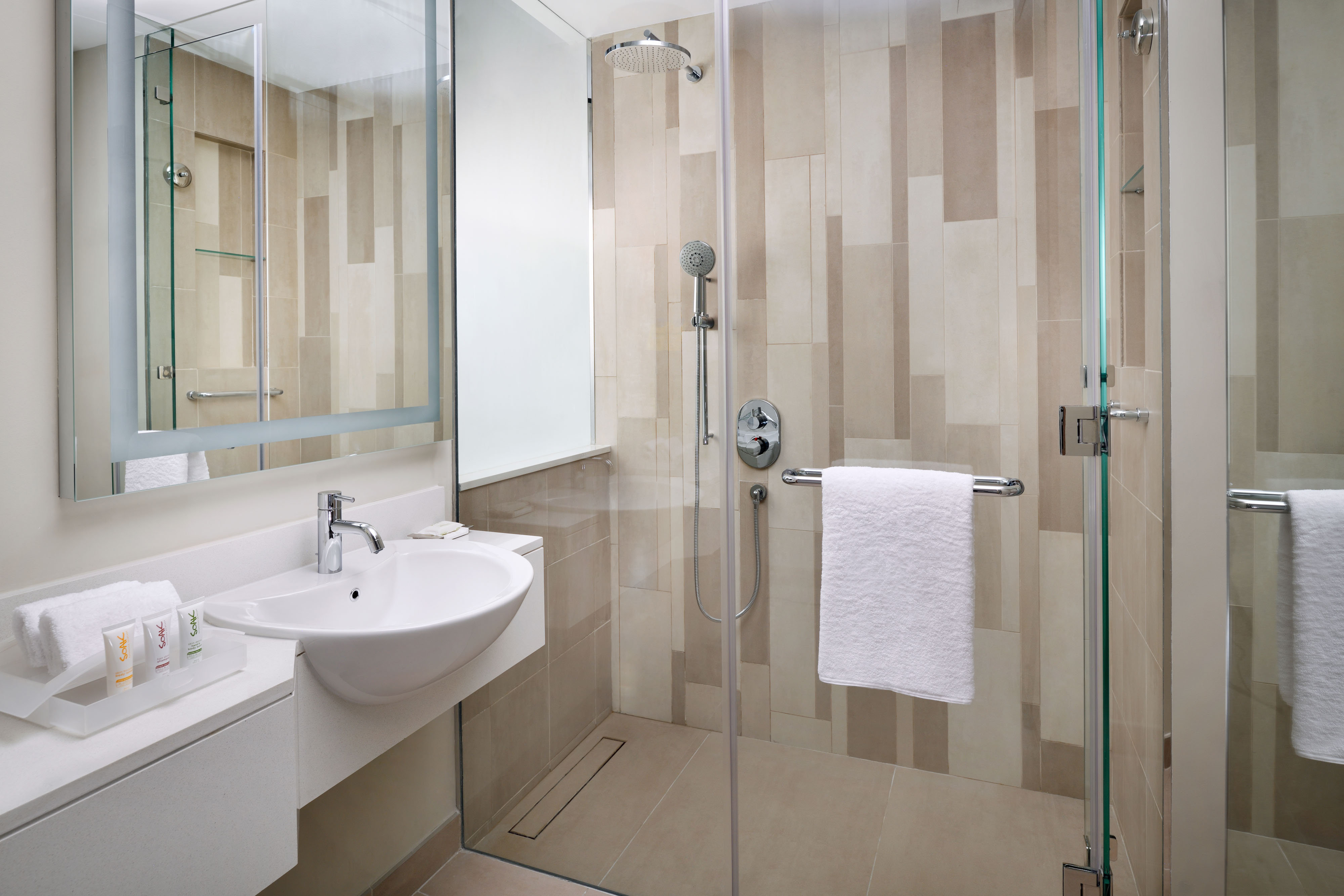 holiday inn and suites dubai festival city by ihg