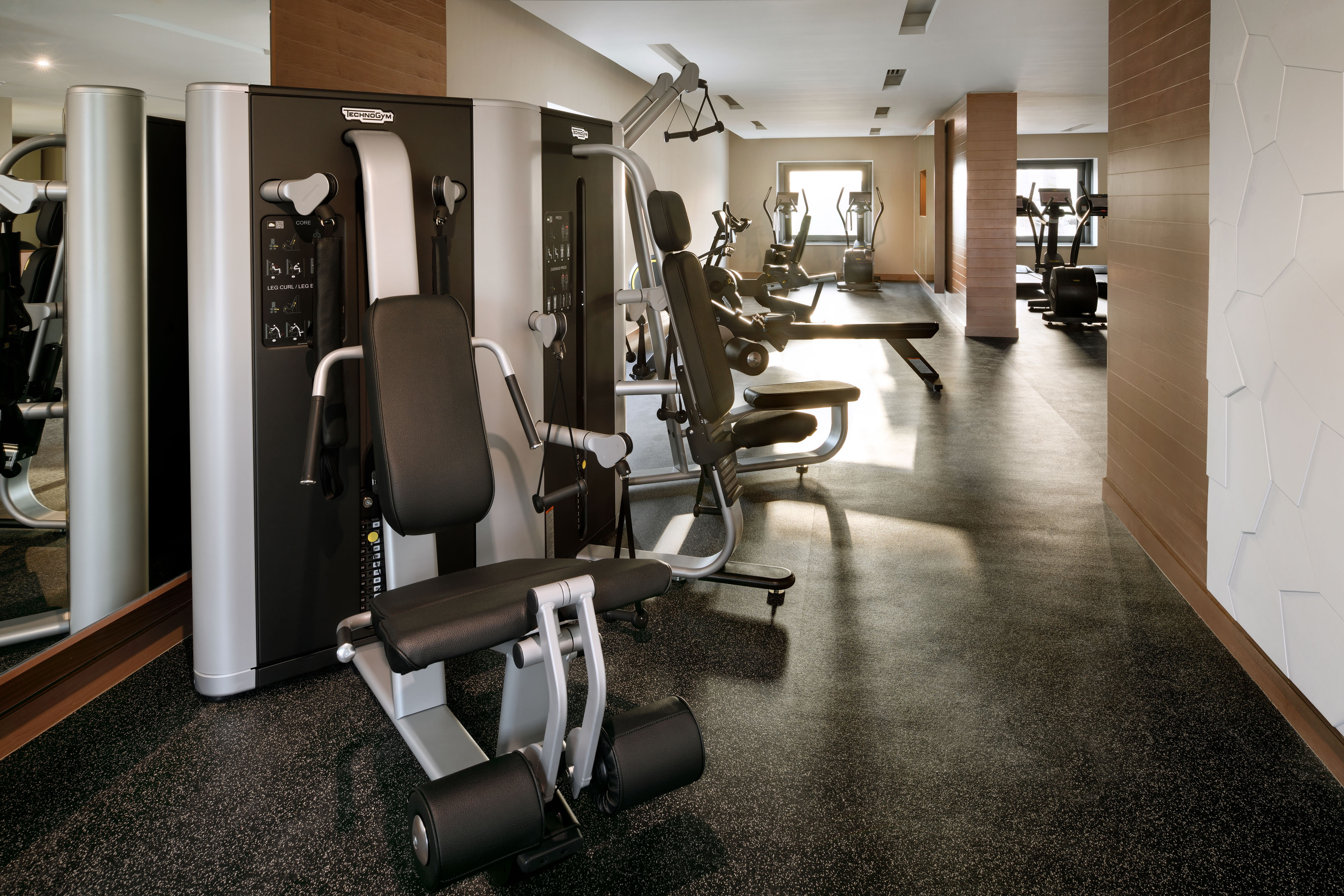 holiday inn and suites dubai festival city by ihg