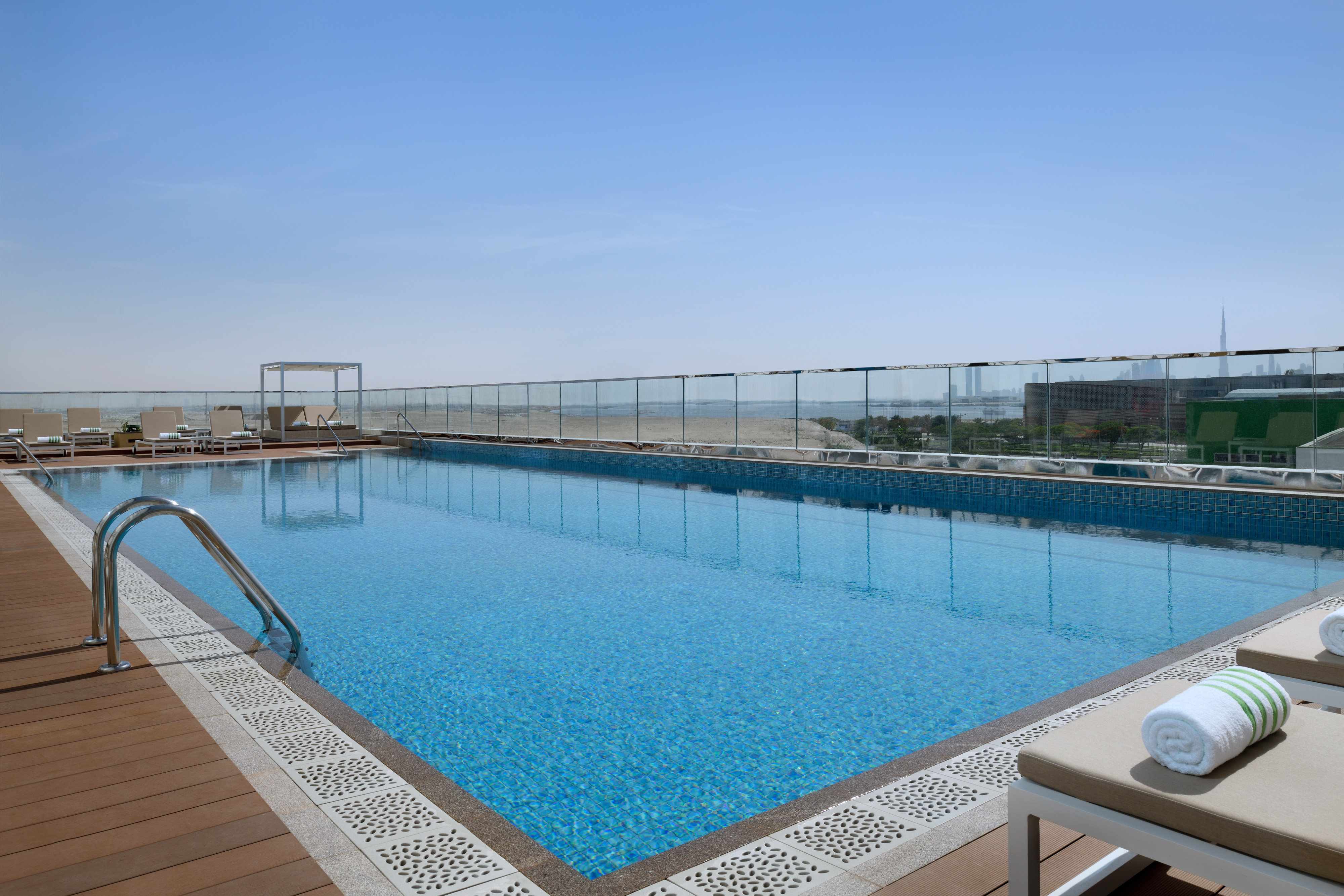 holiday inn and suites dubai festival city by ihg