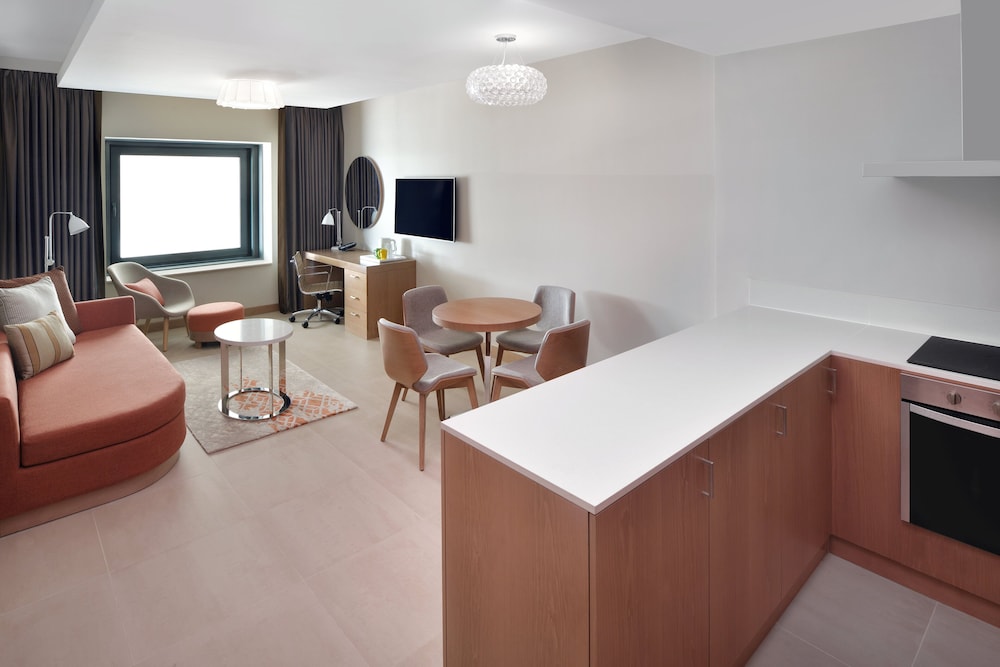 holiday inn and suites dubai festival city by ihg