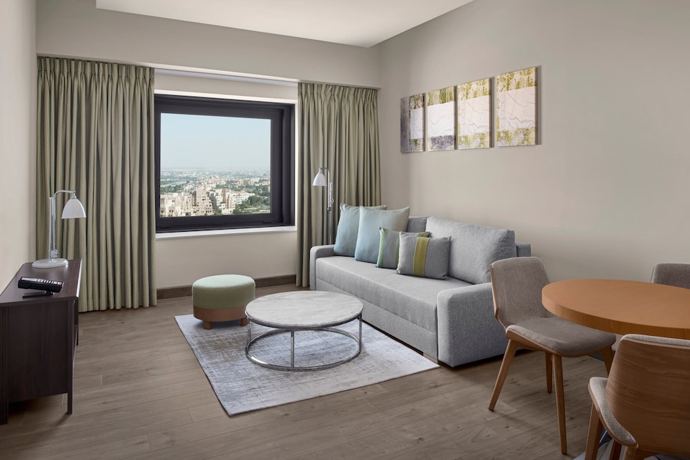 holiday inn and suites dubai festival city by ihg
