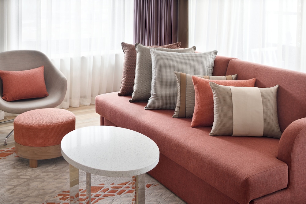 holiday inn and suites dubai festival city by ihg