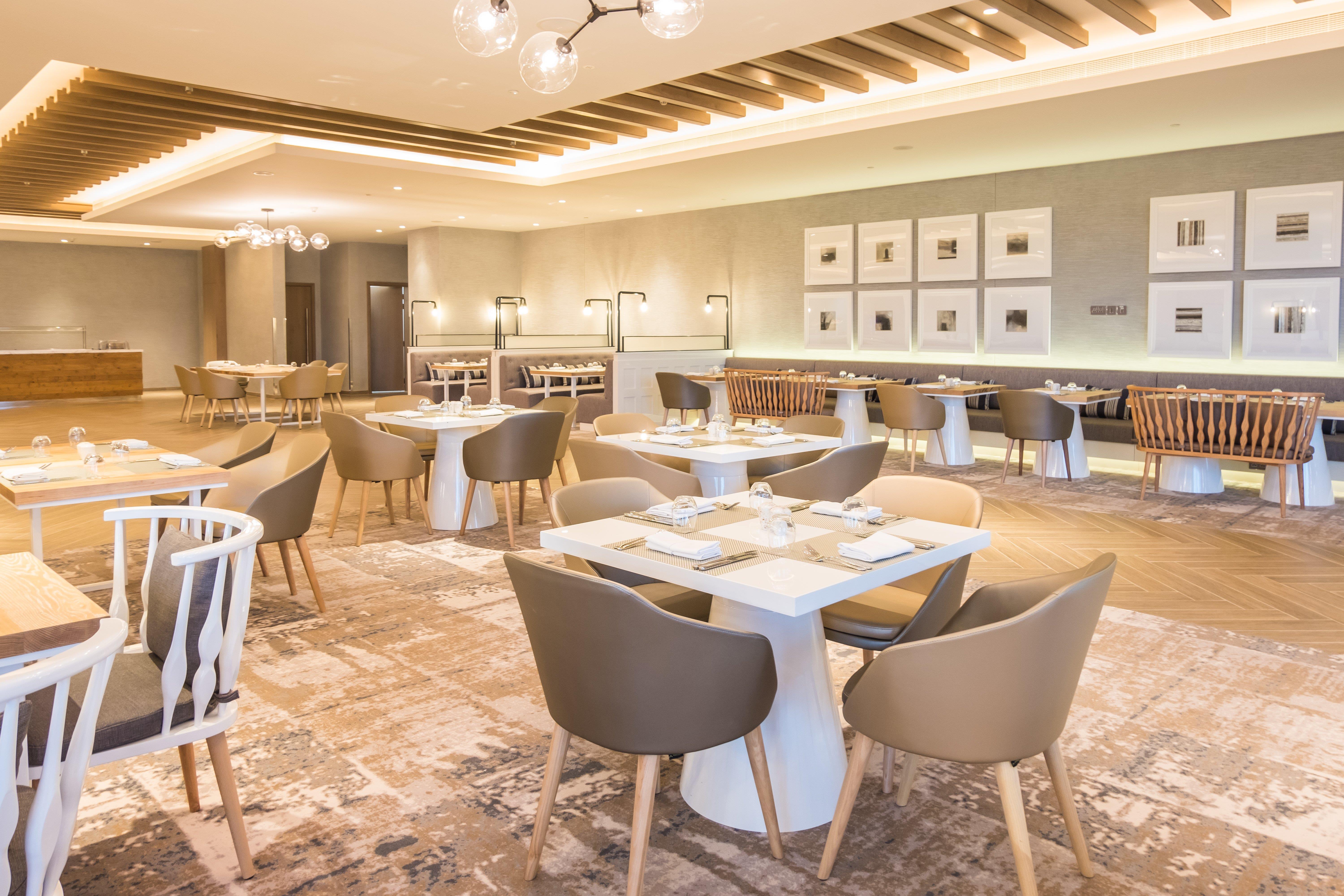 holiday inn and suites dubai festival city by ihg