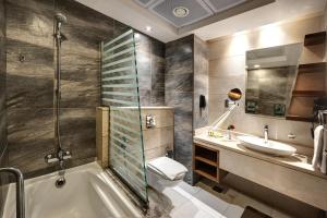 rose park hotel al barsha