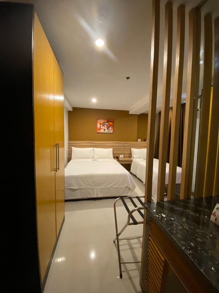 guijo suites makati