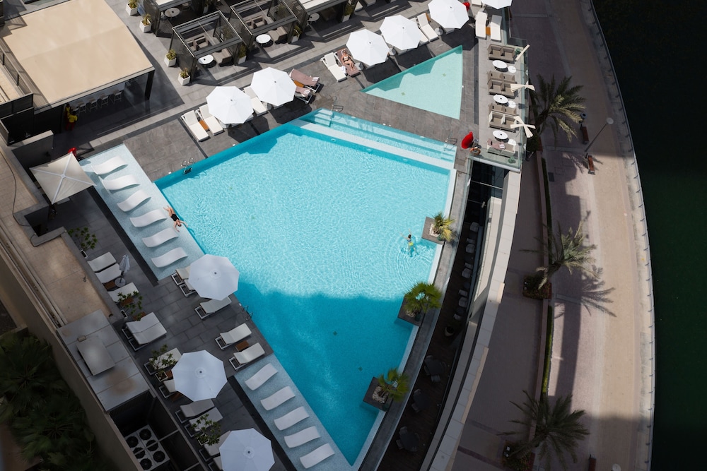 higuests bay central