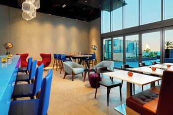 aloft palm jumeirah