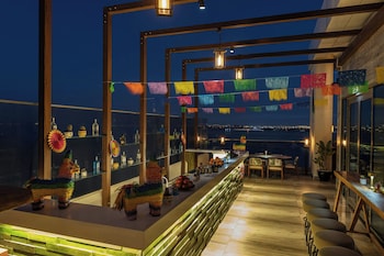 aloft palm jumeirah