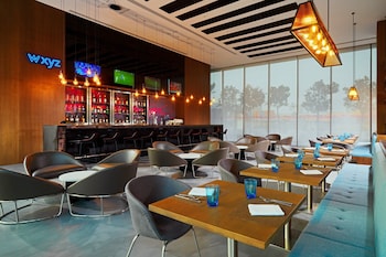 aloft meaisam dubai