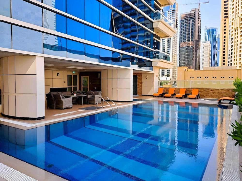 barcelo residences dubai marina