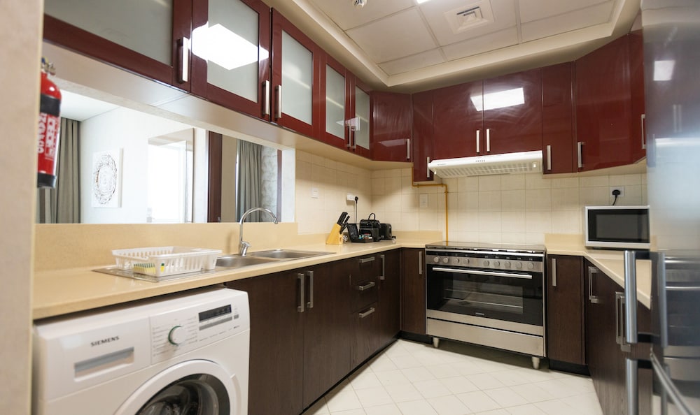 barcelo residences dubai marina