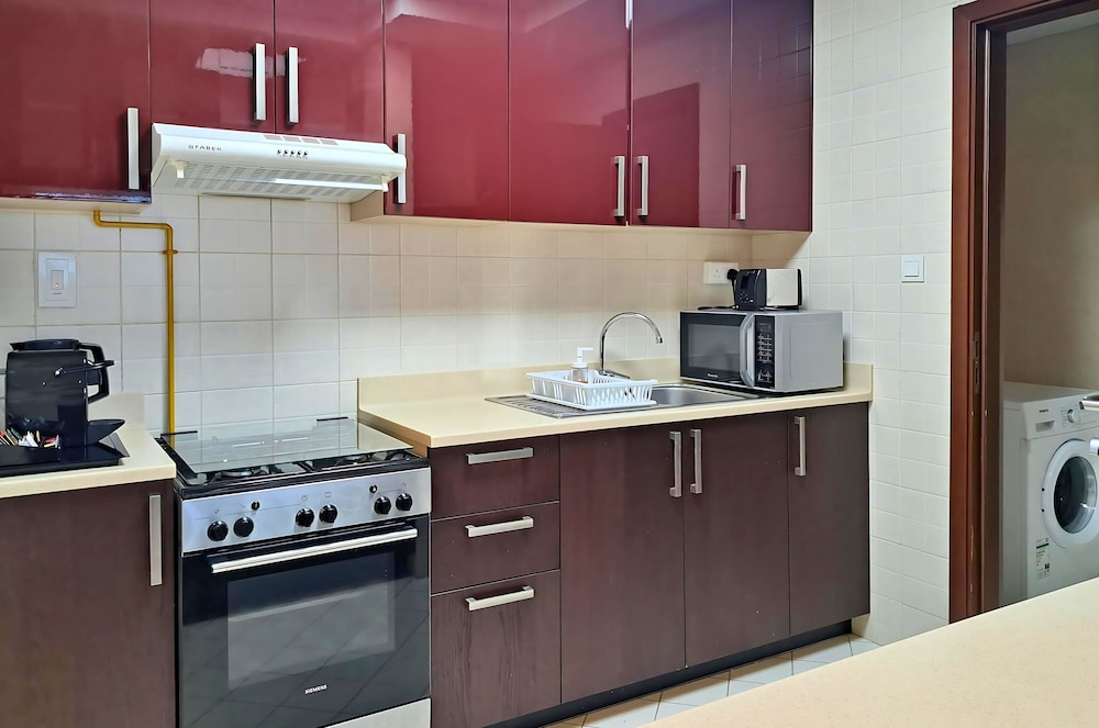 barcelo residences dubai marina