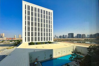 element meaisam dubai