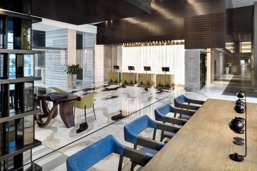 crowne plaza dubai marina by ihg