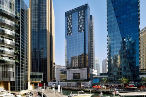 crowne plaza dubai marina by ihg
