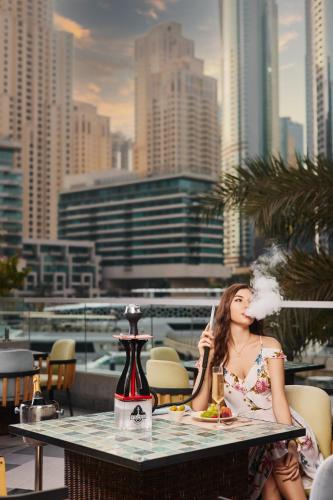 crowne plaza dubai marina by ihg