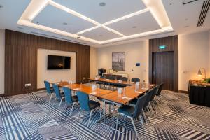 hampton by hilton dubai airport