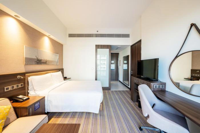 hampton by hilton dubai airport