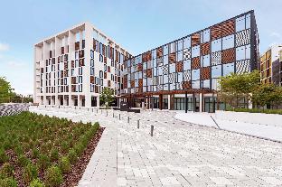 canopy by hilton dubai al seef