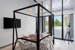 canopy by hilton dubai al seef