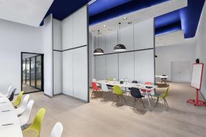 canopy by hilton dubai al seef