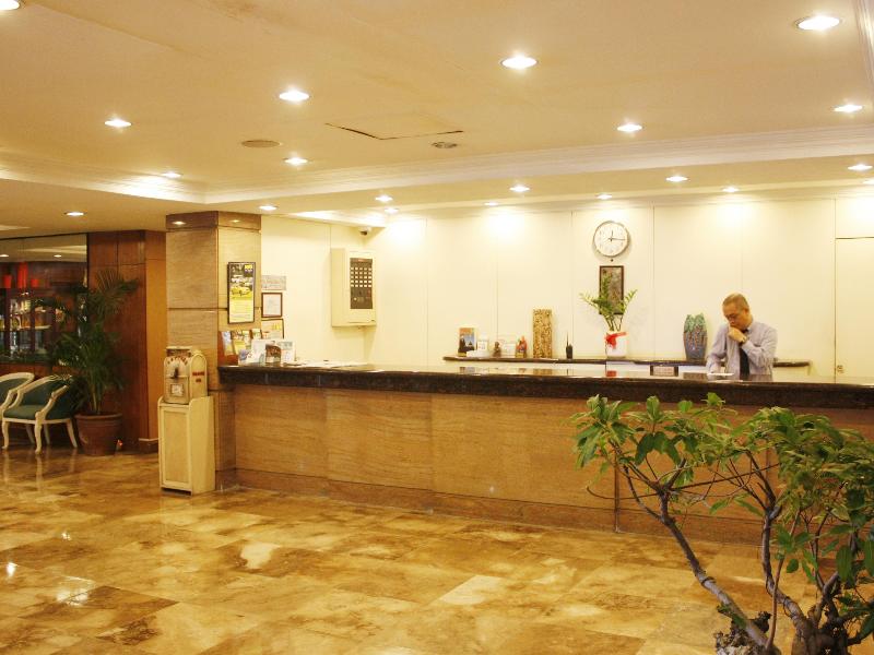 Aloha Hotel,Mandaluyong>>Makati,3 star