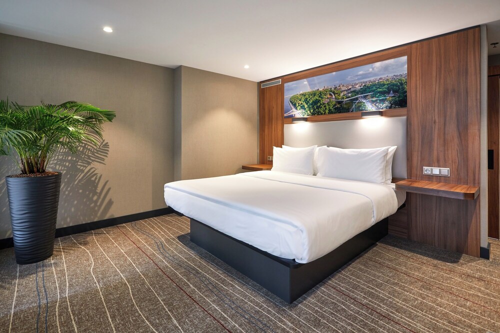 sky loft hotel by rixwell