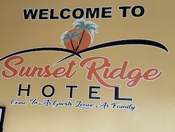 sunset ridge hotel
