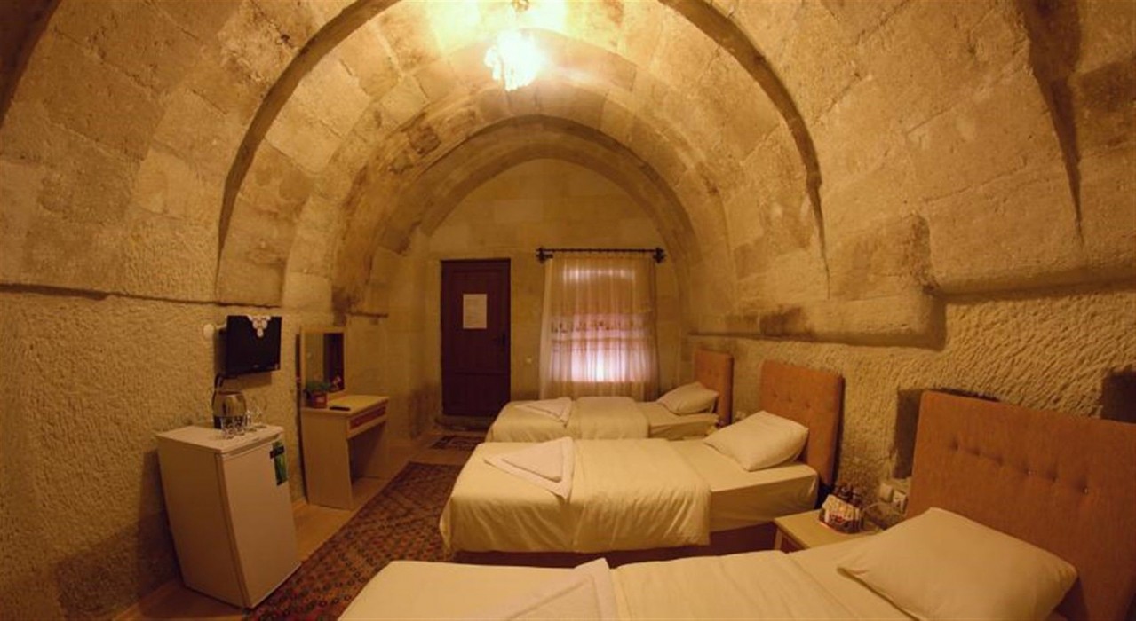 falcon cave suites
