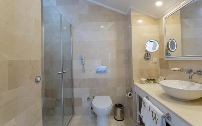 wise hotel spa and adult only