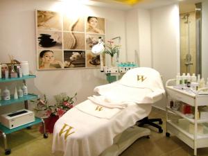 wise hotel spa and adult only