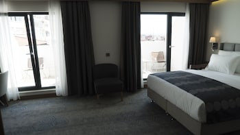 yuksel istanbul yenikapi
