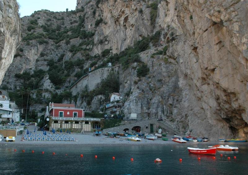 Alfonso A Mare,Near Emerald Grotto,3 star