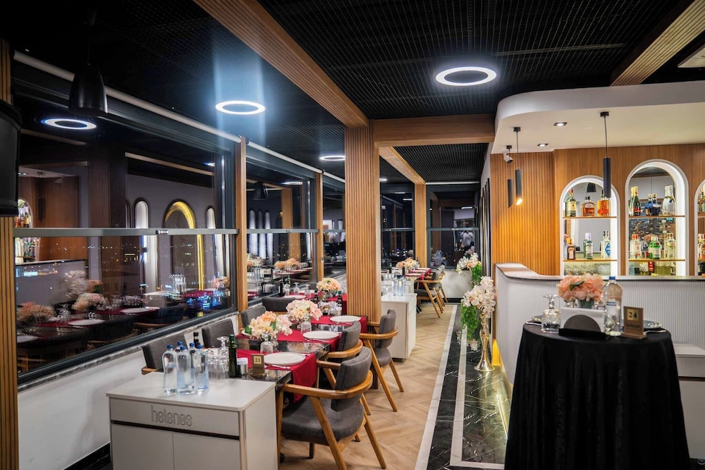 leman hotel boutique class