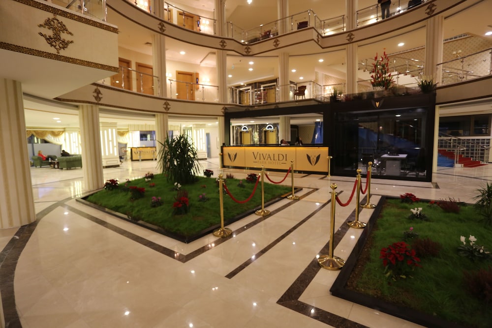 vivaldi park hotel